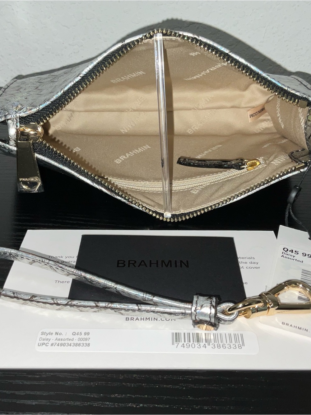 Brahmin Daisy SILVER PLATINUM SNAKE PRINT Wristlet Cosmetic Bag HTF - Picture 7 of 8